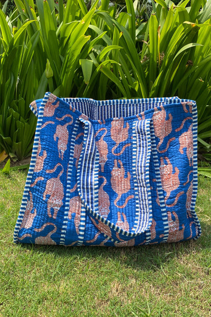 BLUE KITTY TOTE